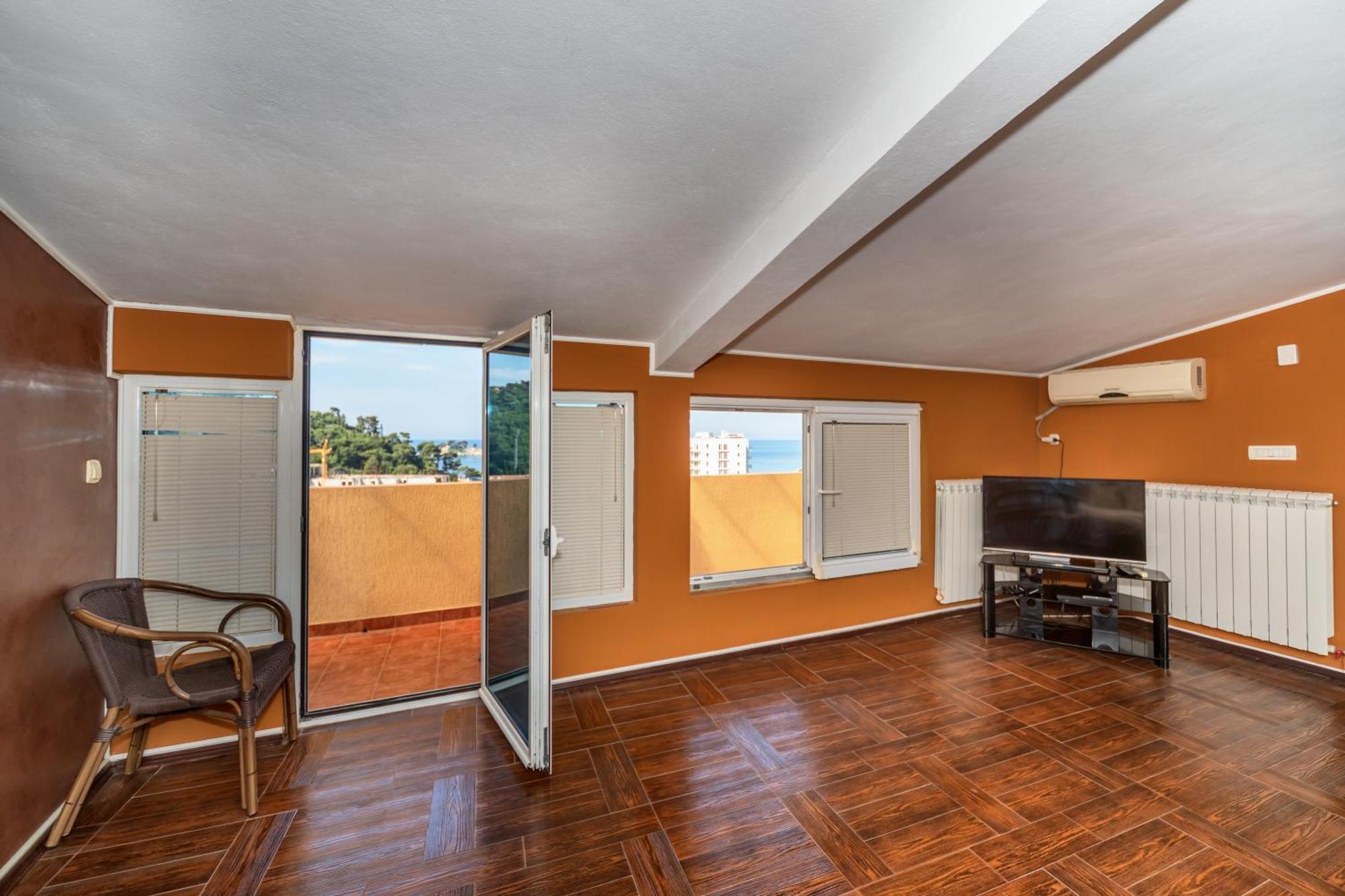 Apartments Pod Lozom With Seaview Petrovac Quarto foto