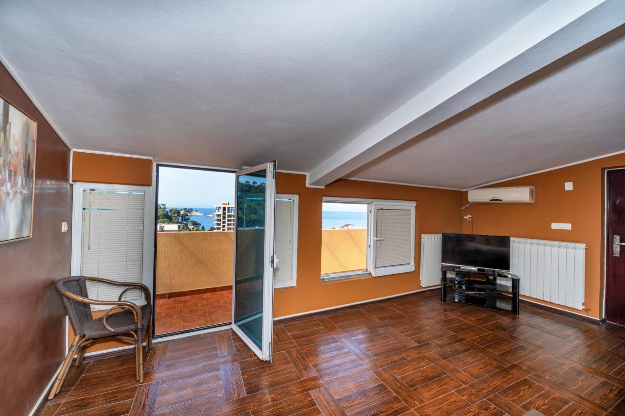 Apartments Pod Lozom With Seaview Petrovac Quarto foto